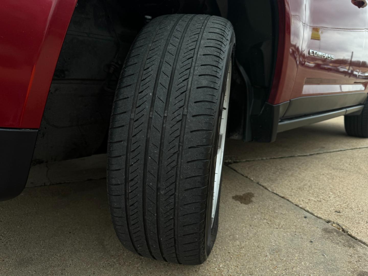 2014 RED /Black JEEP COMPASS LATITUDE Latitude 4dr SUV (1C4NJCEA3ED) with an 2.0L I4 engine, CVT transmission, located at 5900 E. Lancaster Ave., Fort Worth, TX, 76112, (817) 457-5456, 0.000000, 0.000000 - This is a 2014 JEEP COMPASS Latitude 4 DR SUV that is in excellent condition. The interior is clean with no rips or tears or stains. All power windows, door locks and seats. Ice cold AC for those hot Texas summer days. It is equipped with an AM/FM radio, AUX port, Bluetooth connectivity and Sirius X - Photo#20